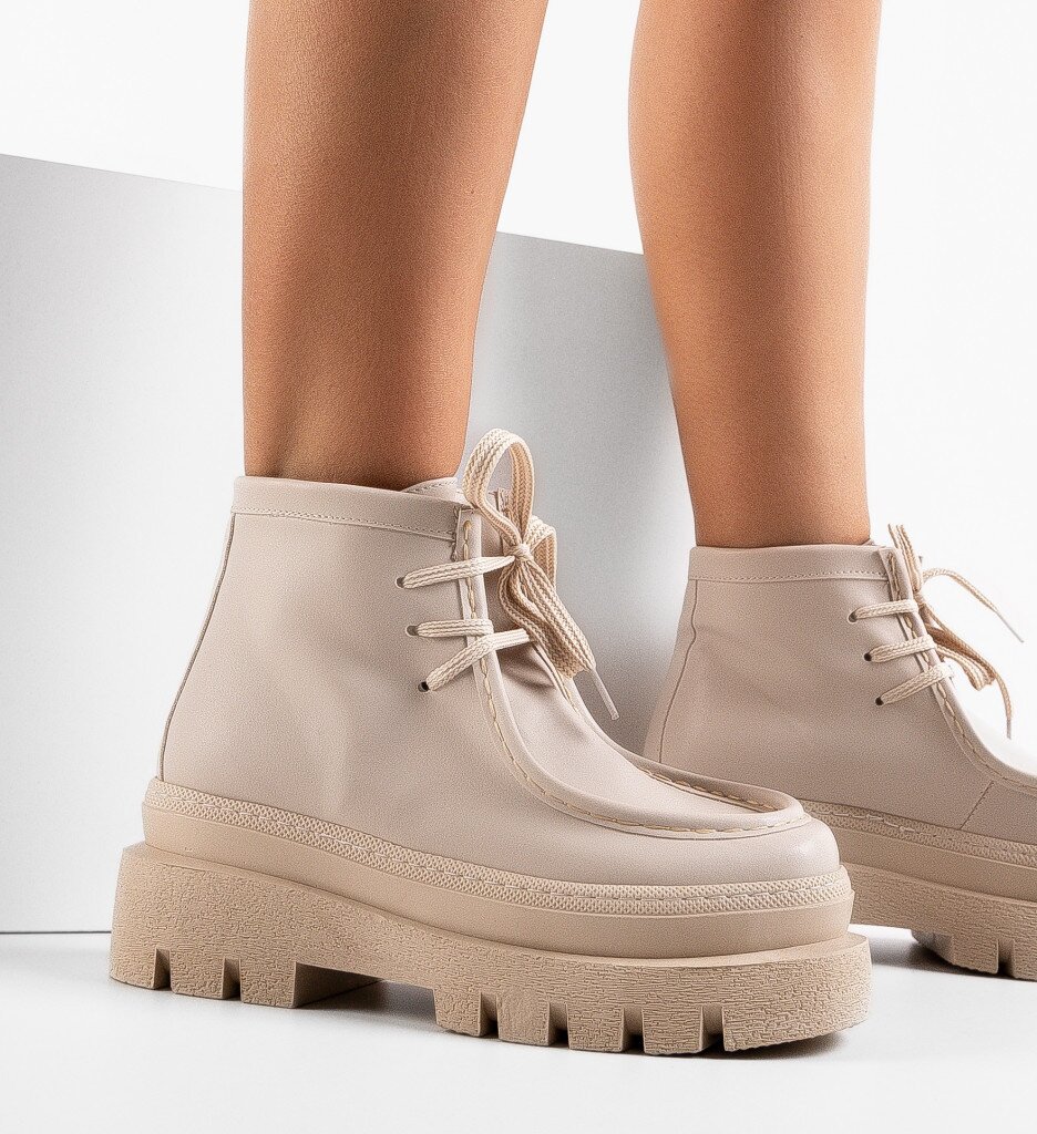 Wow Shoes Боти Pissa Бежов