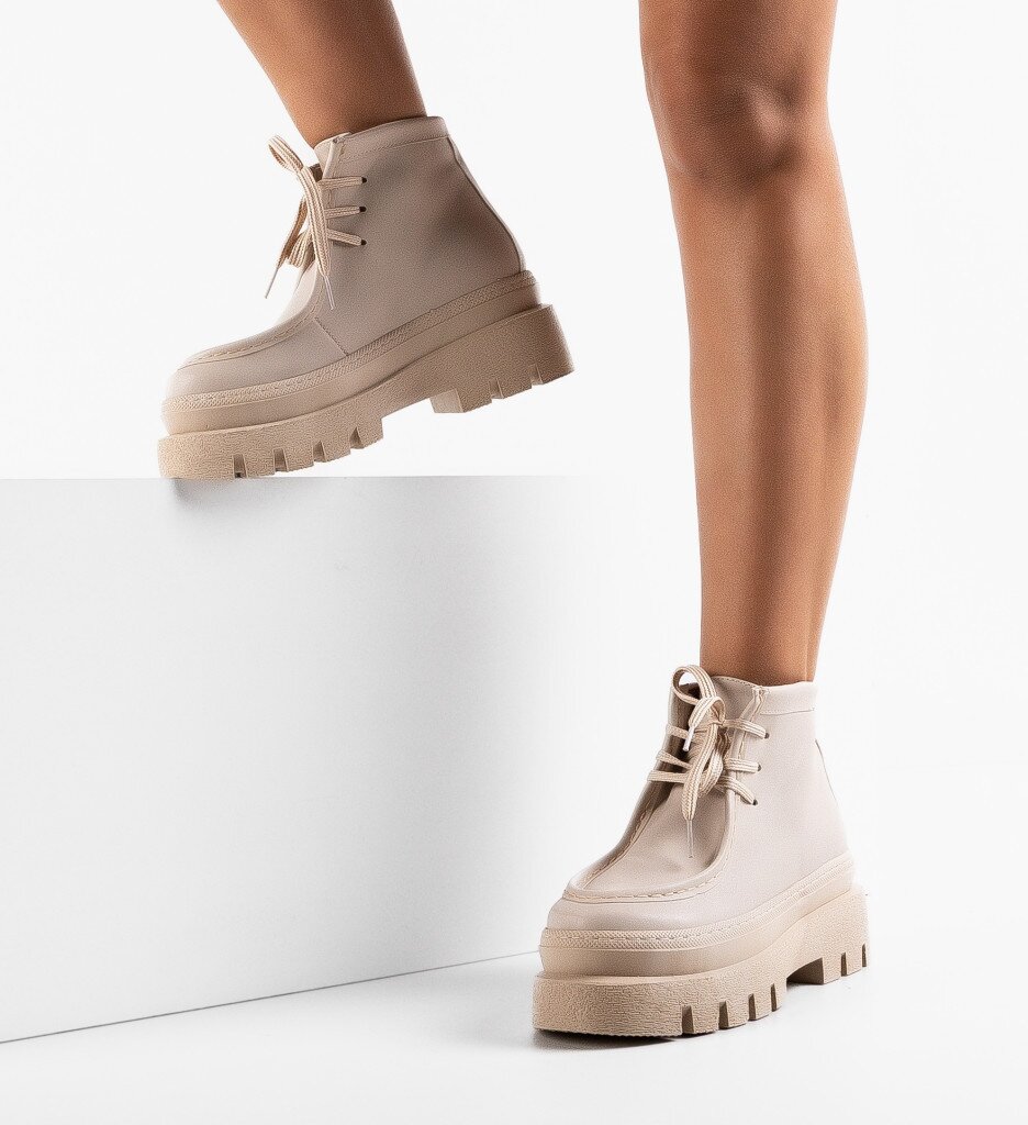 Wow Shoes Боти Pissa Бежов