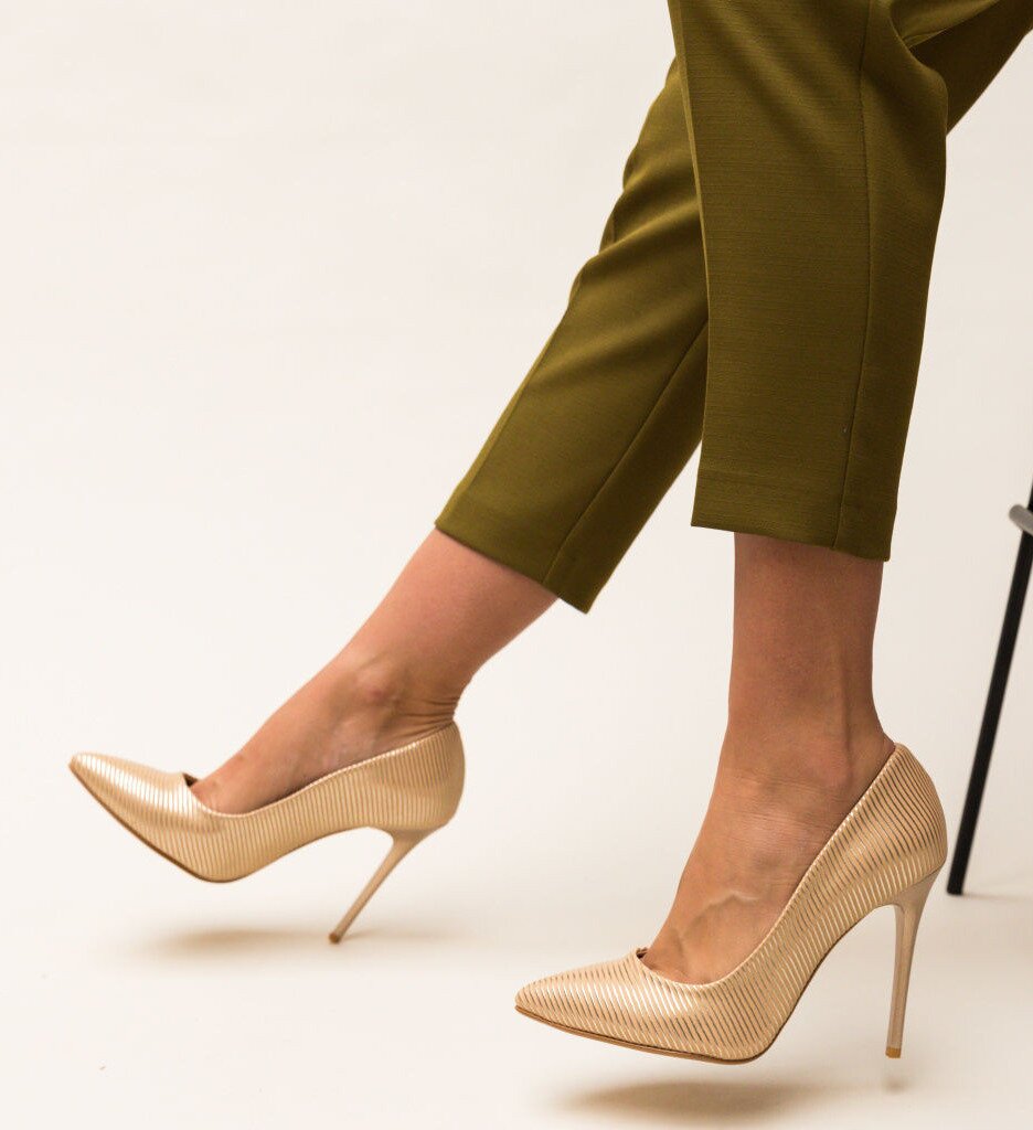 Wow Shoes Обувки Dott Златни