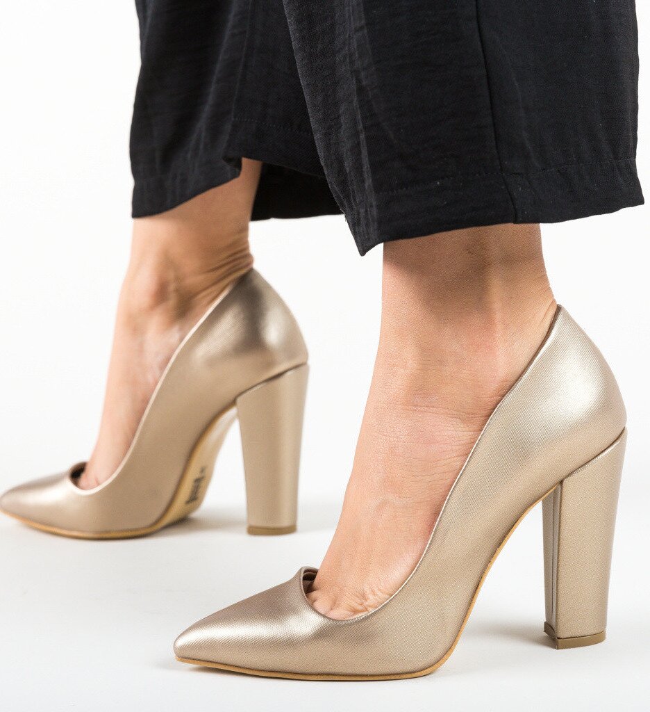 Wow Shoes Обувки Sunshine Златни