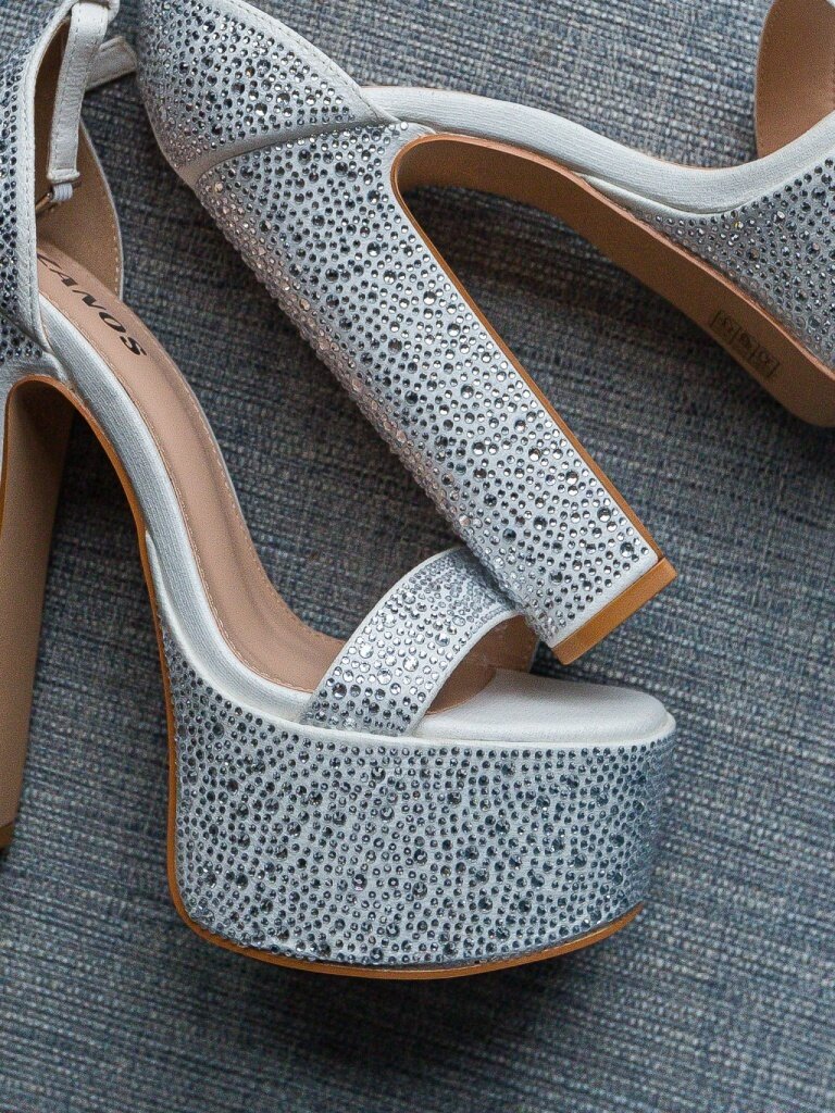 Wow Shoes Сандали на ток Courser Бели