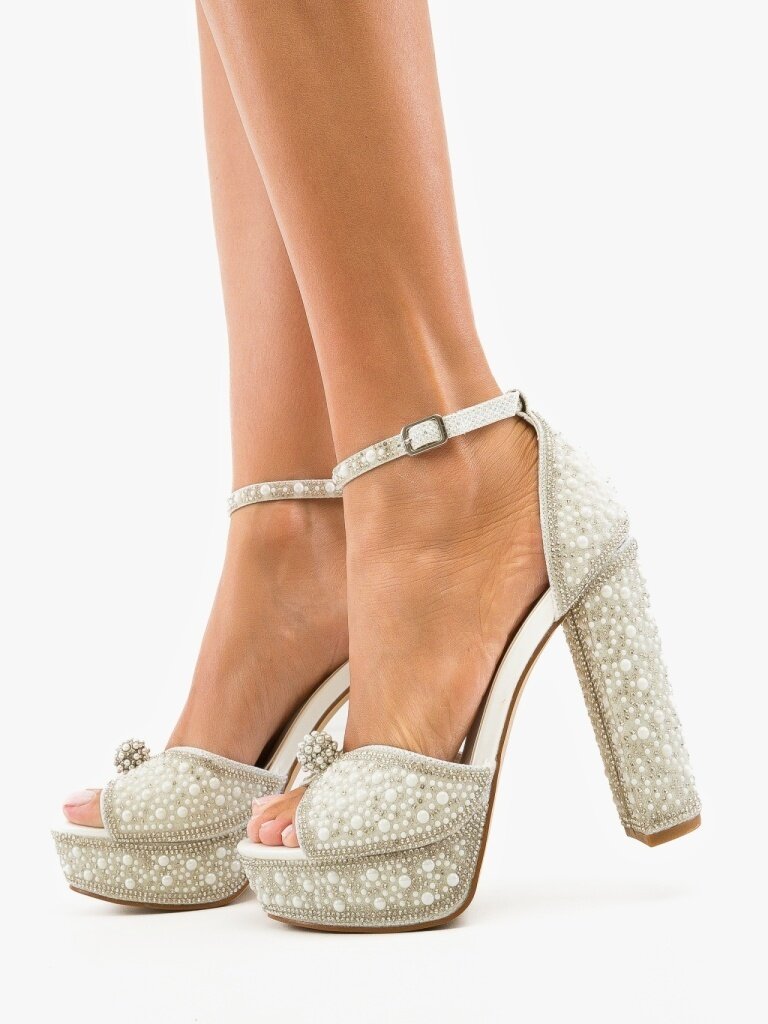 Wow Shoes Сандали на ток Gruyah Бели