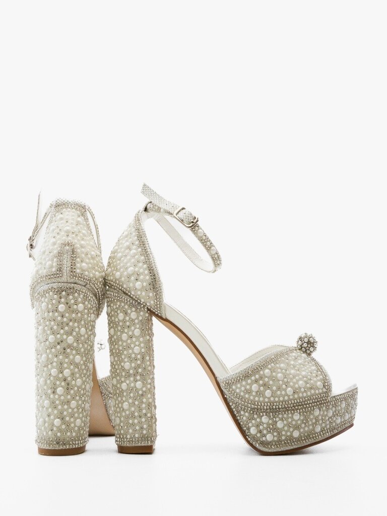 Wow Shoes Сандали на ток Gruyah Бели