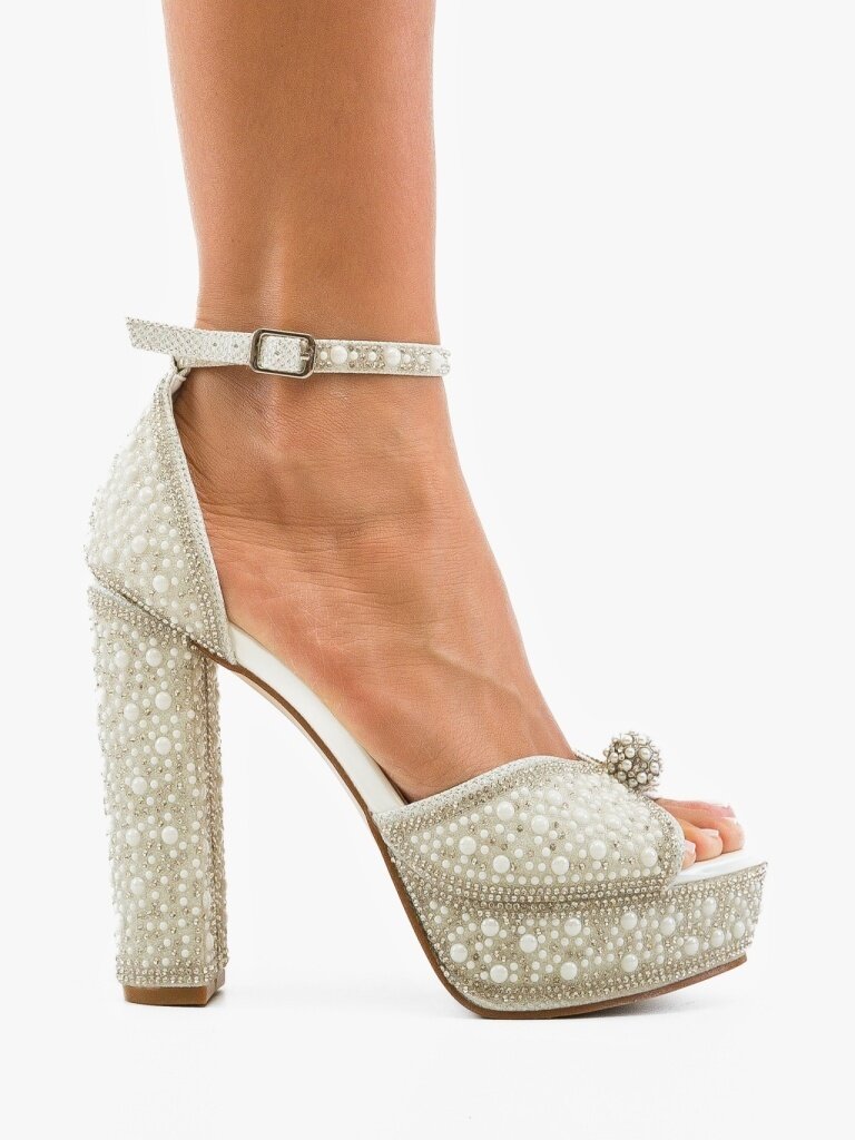 Wow Shoes Сандали на ток Gruyah Бели