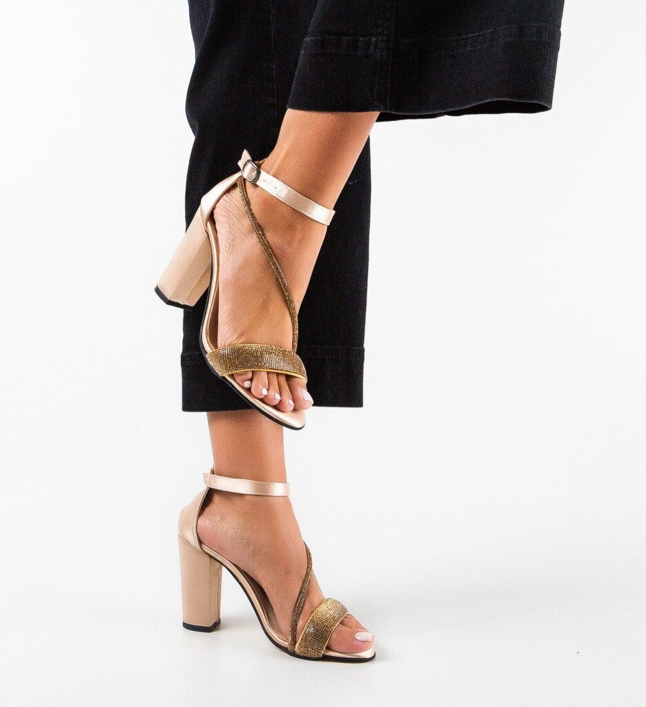 Wow Shoes Сандали на ток Heze Бежов
