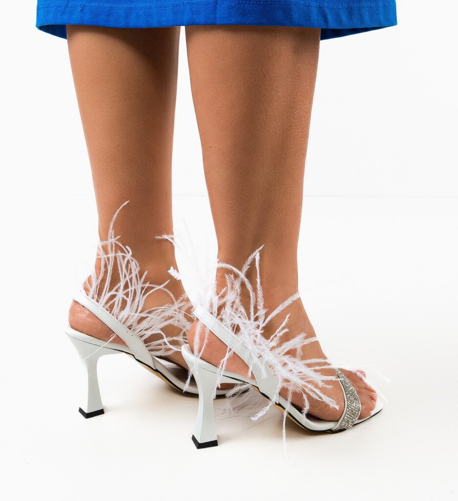 Wow Shoes Сандали на ток Salcia Бели