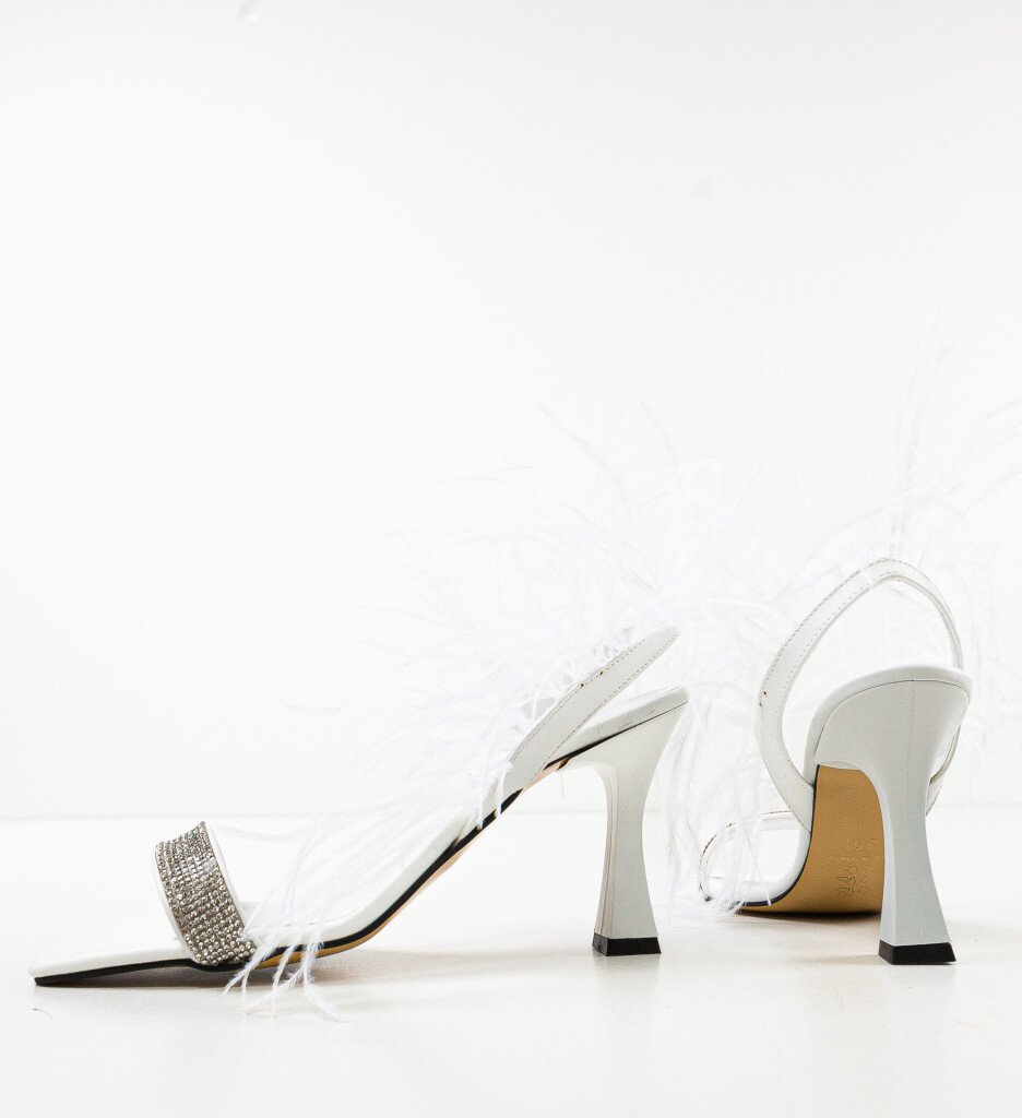 Wow Shoes Сандали на ток Salcia Бели