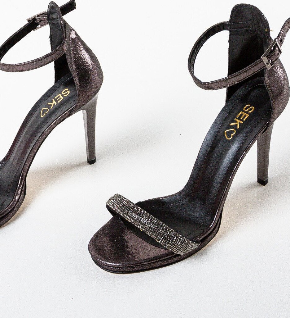 Wow Shoes Сандали на ток Taps Сив